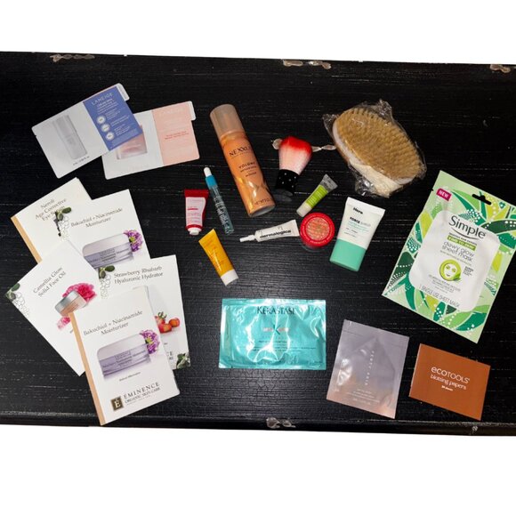133. Cosmetics Sampler Pack – 1 Bag of Assorted Beauty Items – Great Value! - Picture 4 of 4
